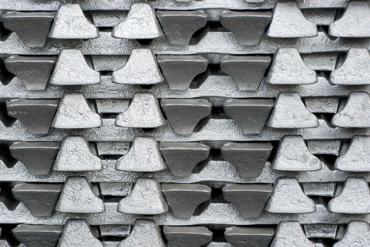 Hot-dip galvanized zinc-coated metal parts